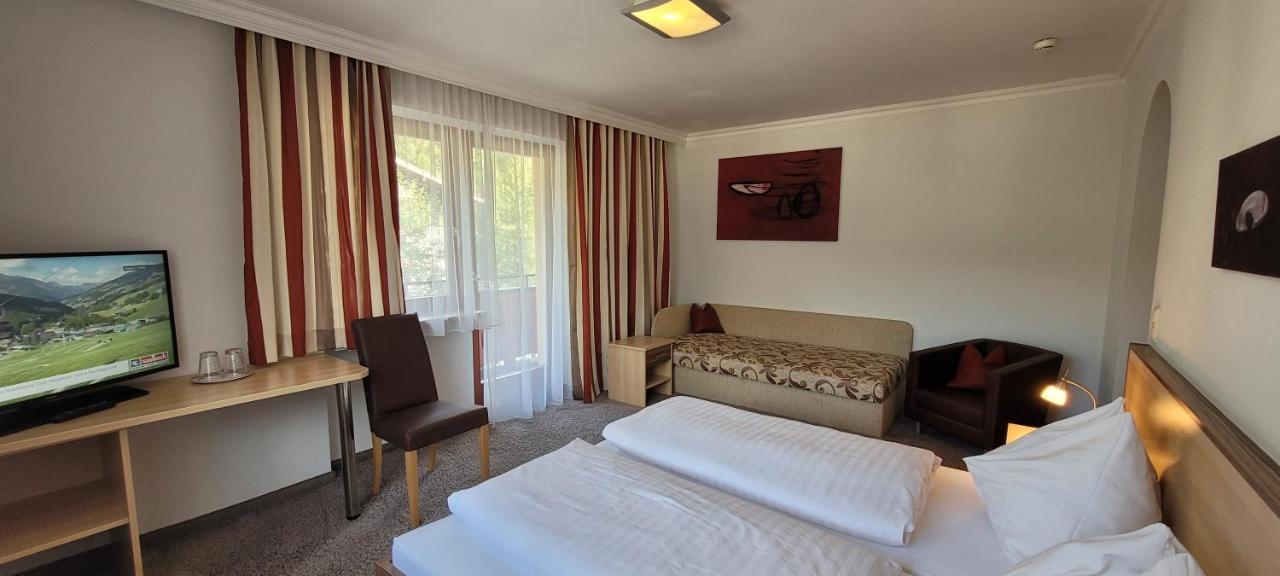 Hotel Sommerer - Inklusive Joker Card Im Sommer Saalbach-Hinterglemm Exterior photo